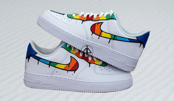 Custom vẽ trang trí sneaker