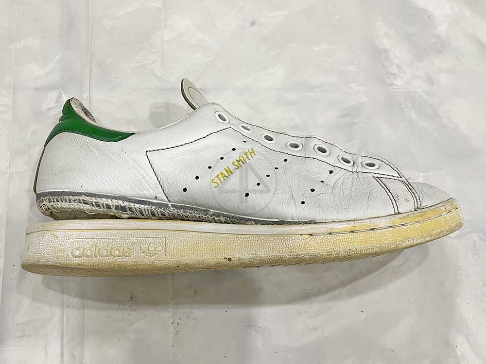 Dán keo giày Adidas