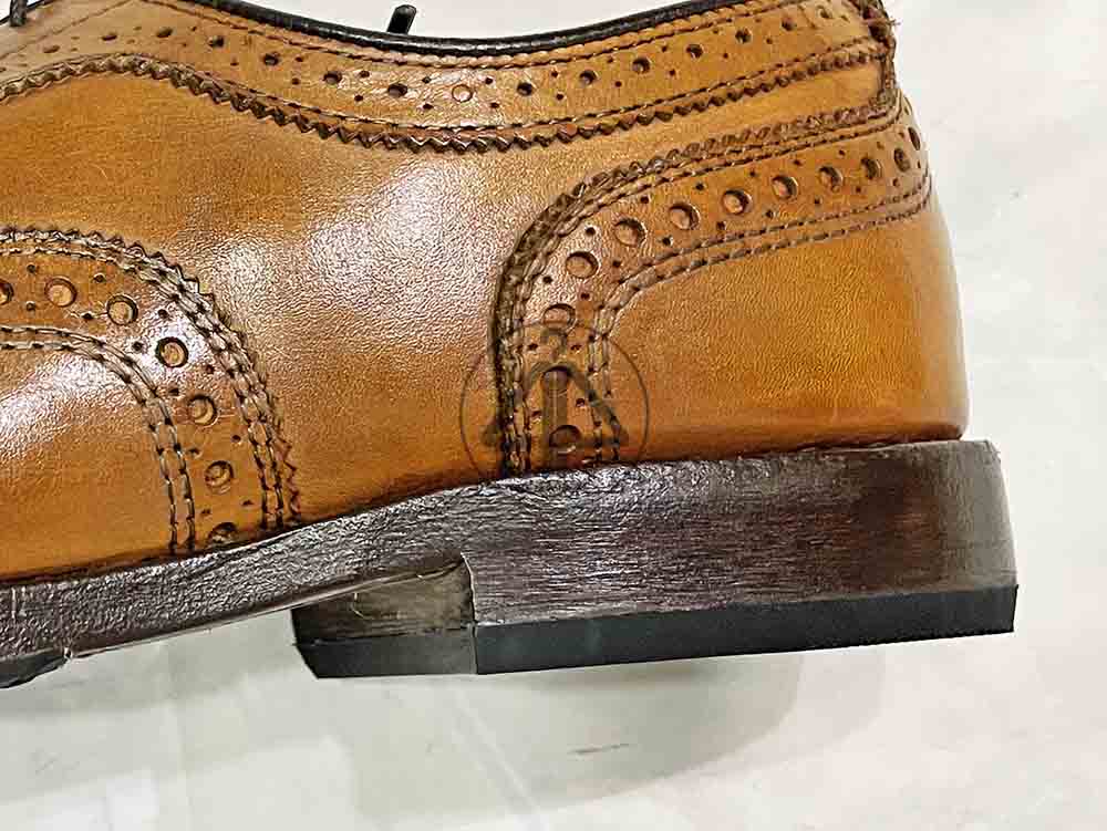 Dán cao su đế giày